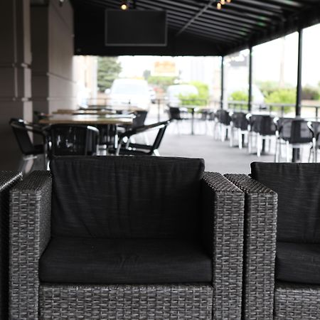 Holiday Inn Chicago/Oak Brook By Ihg Oakbrook Terrace Eksteriør billede