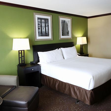 Holiday Inn Chicago/Oak Brook By Ihg Oakbrook Terrace Eksteriør billede