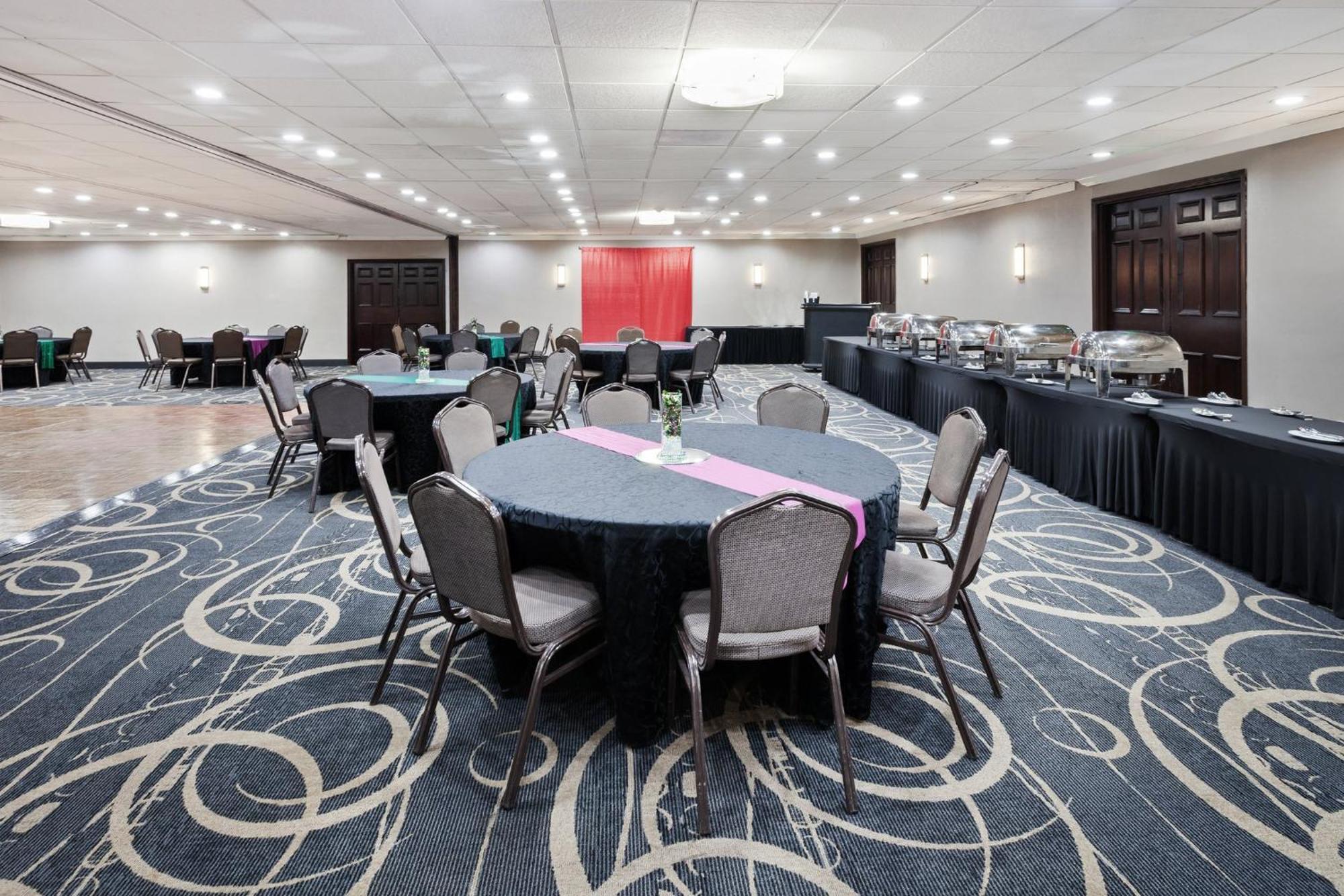 Holiday Inn Chicago/Oak Brook By Ihg Oakbrook Terrace Eksteriør billede
