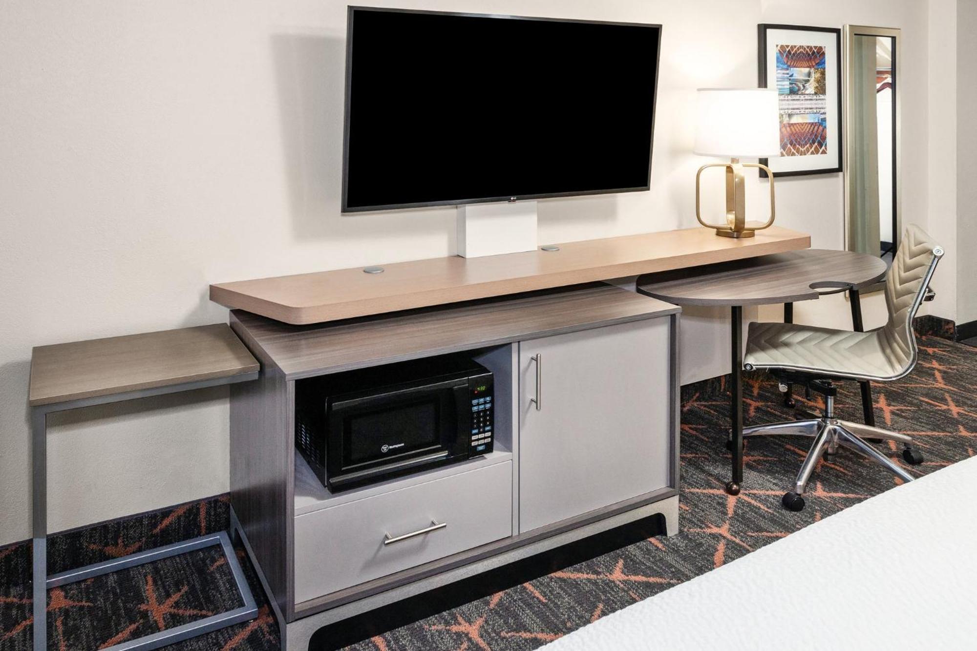 Holiday Inn Chicago/Oak Brook By Ihg Oakbrook Terrace Eksteriør billede
